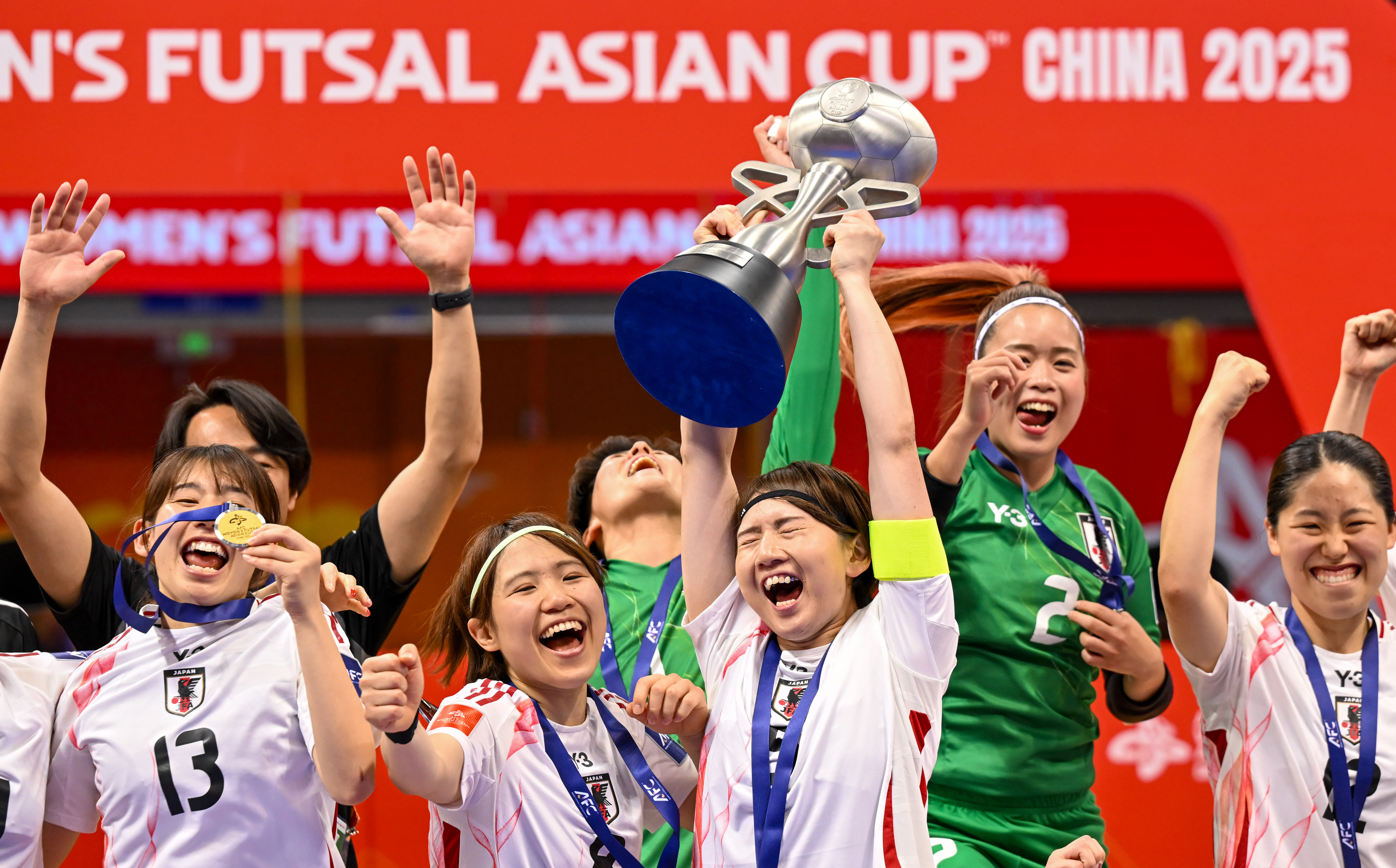 引人入胜：亚洲球队奋力冲刺冠军的简单介绍