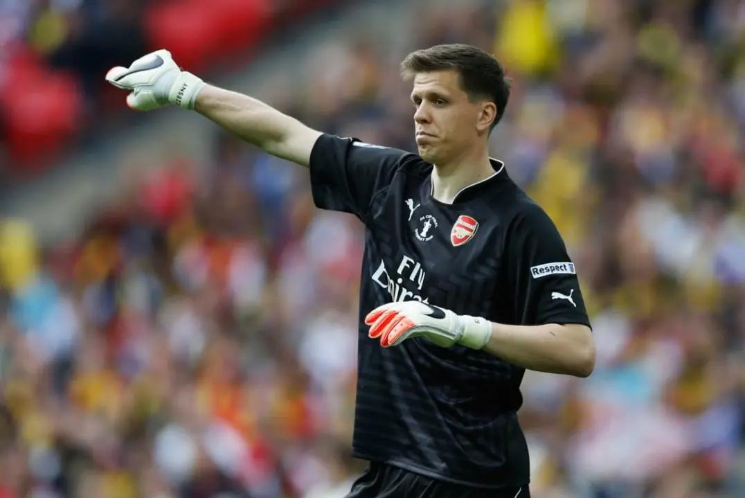 关于阿贾克斯劲敌退隐欧冠前景一片光明的信息