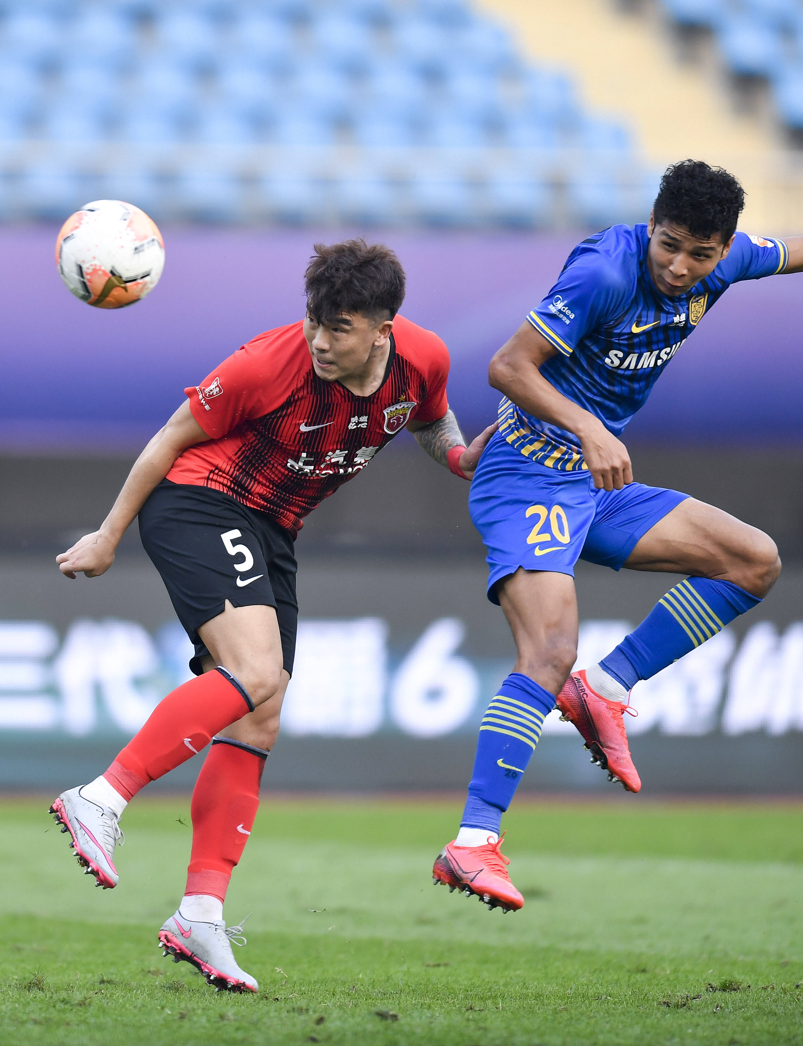 苏宁将主场迎战上港，双方角逐联赛积分的简单介绍