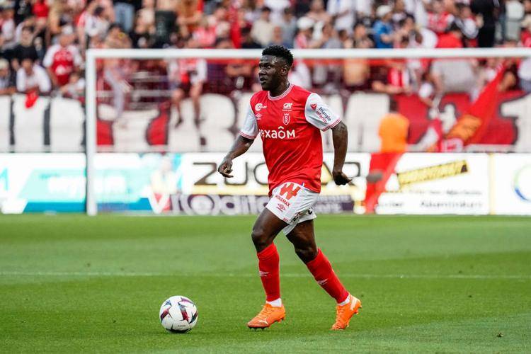 三亿体育体育竞技-包含亚眠主场迎战南特：保级对决的词条