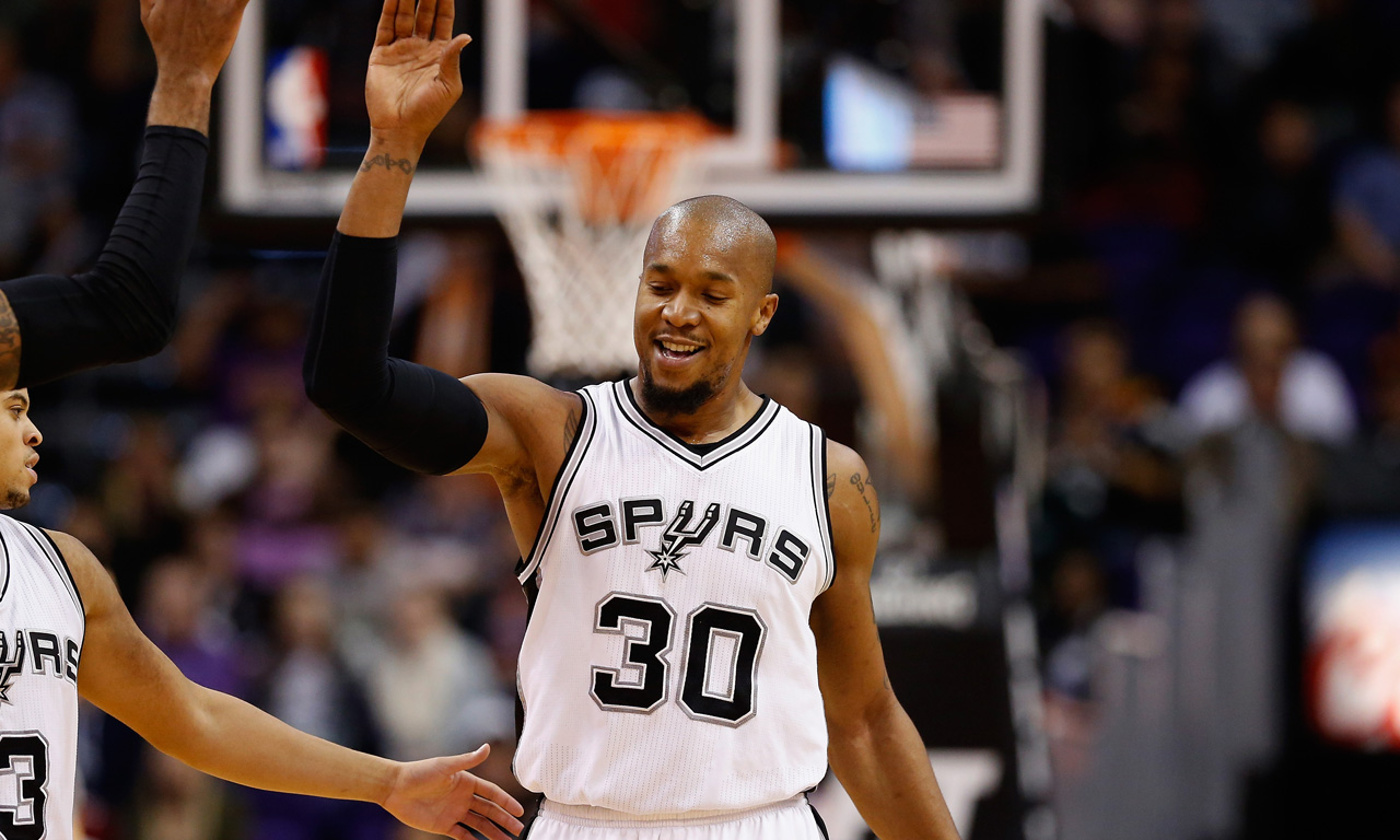 传奇球星再度加盟黄蜂队，助力新赛季冲击总冠军的简单介绍