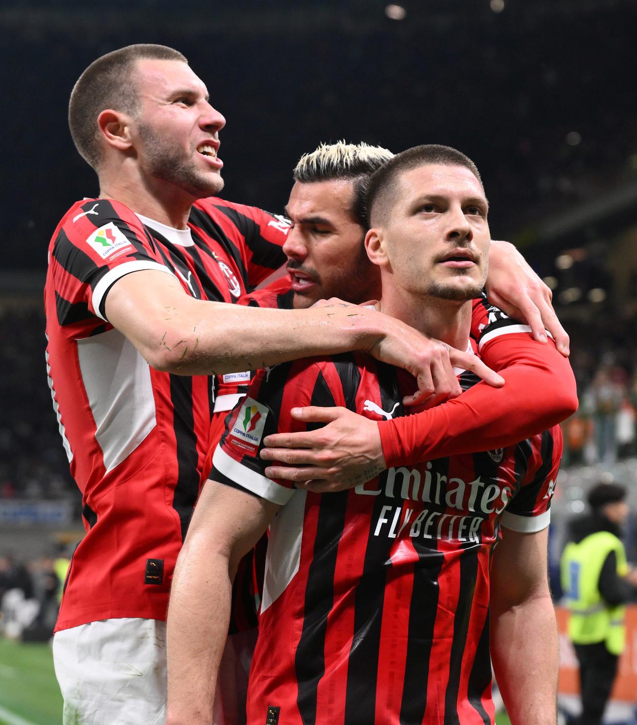 三亿体育体育网站入口-意大利队在紧张比赛中取得胜利，晋级欧锦赛半决赛的简单介绍