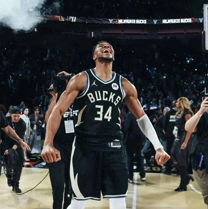 三亿体育体育电竞-雄鹿主场击败奇才，字母哥再次发挥出色