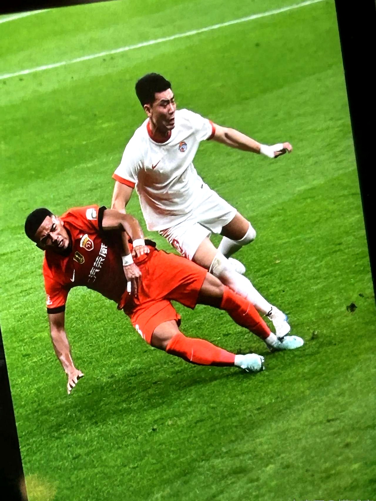 包含外援助攻帮助球队反超比分，逆转对手获胜的词条